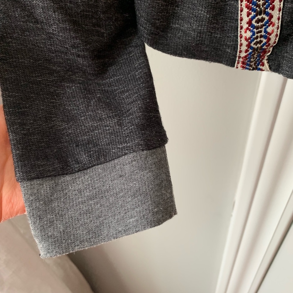 NWOT pattern lightweight crewneck - Picture 5 of 5